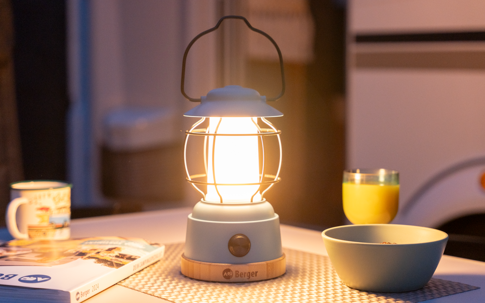 Berger Hopuni Pro LED Campinglaterne mit Dimmfunktion Blau