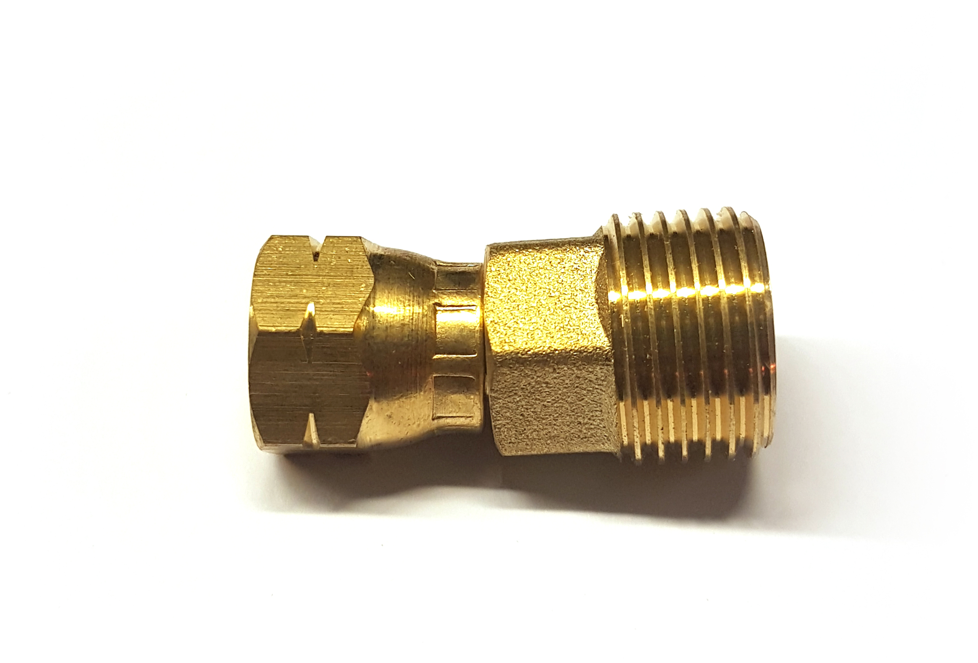Cadac Adapter Frankreich 1/4 LH auf 1/2 RH Gewinde für