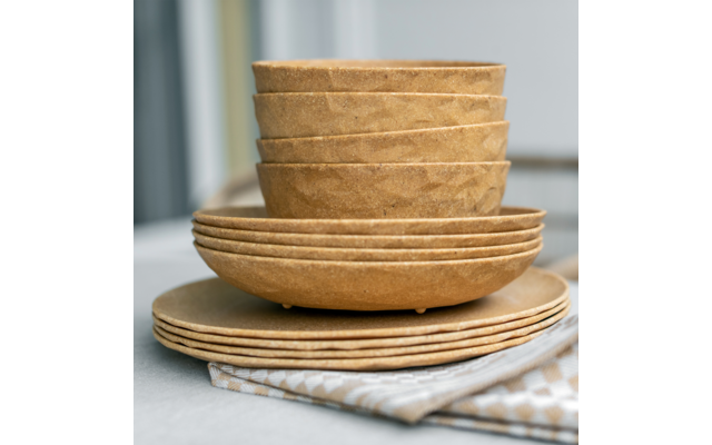 KOZIOL Speiseteller CLUB PLATE, 26 Cm, Spülmaschinengeeignet, (4 St), Aus Biozirkulärem