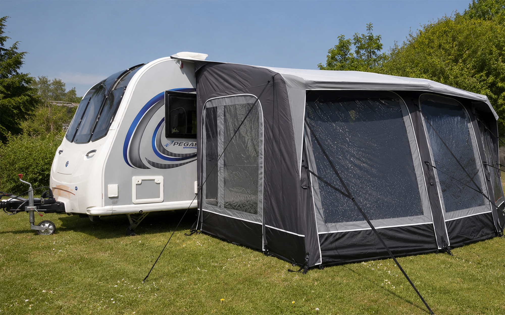 Vango Tuscany Pro Air 500 Wohnwagenvorzelt aufblasbar 500 cm - Wohnwagenvorzelte