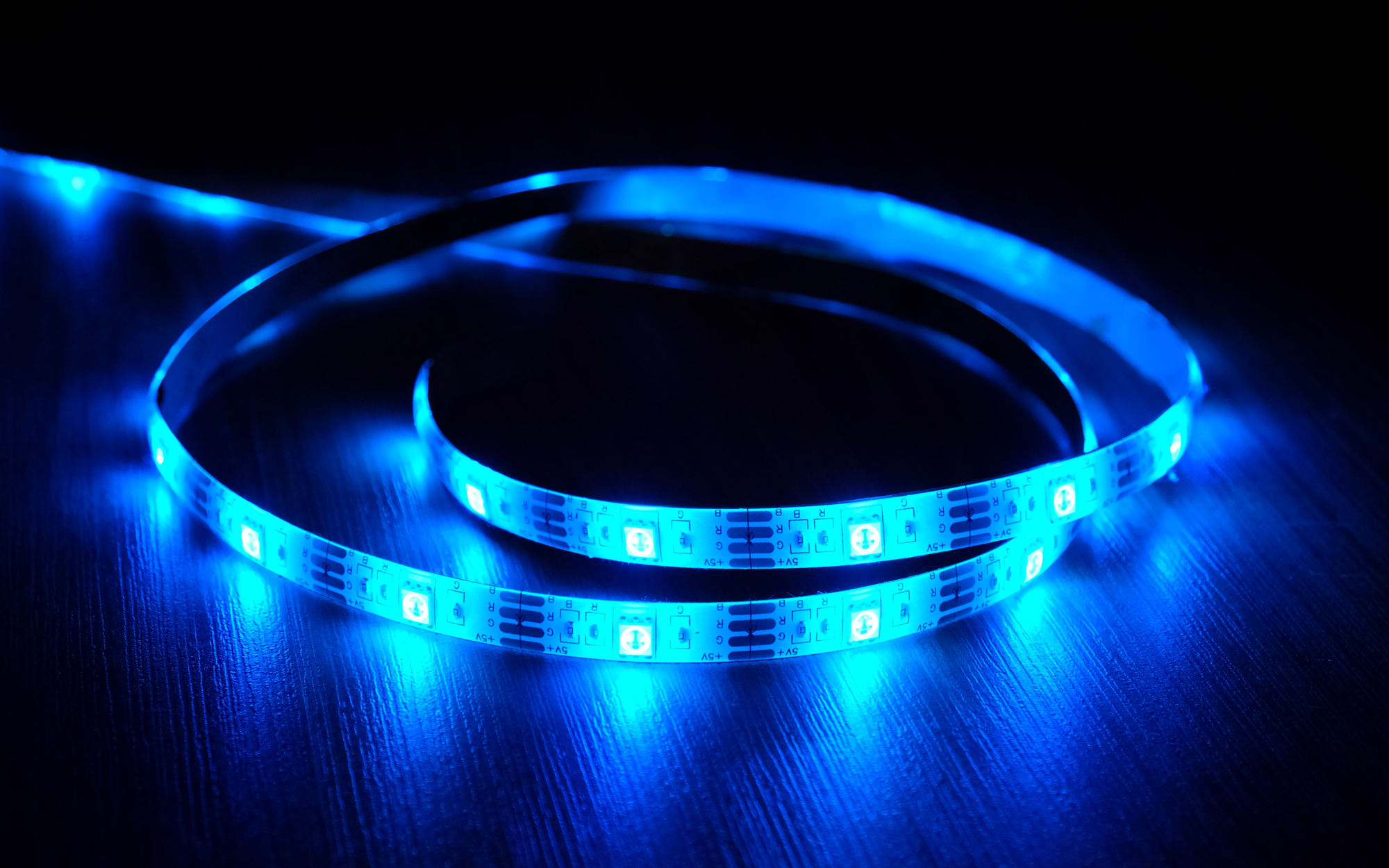 Megalight DIM dimmbare LED Lichtleiste mit verschiedenen Farbmodi für Alexa 3
