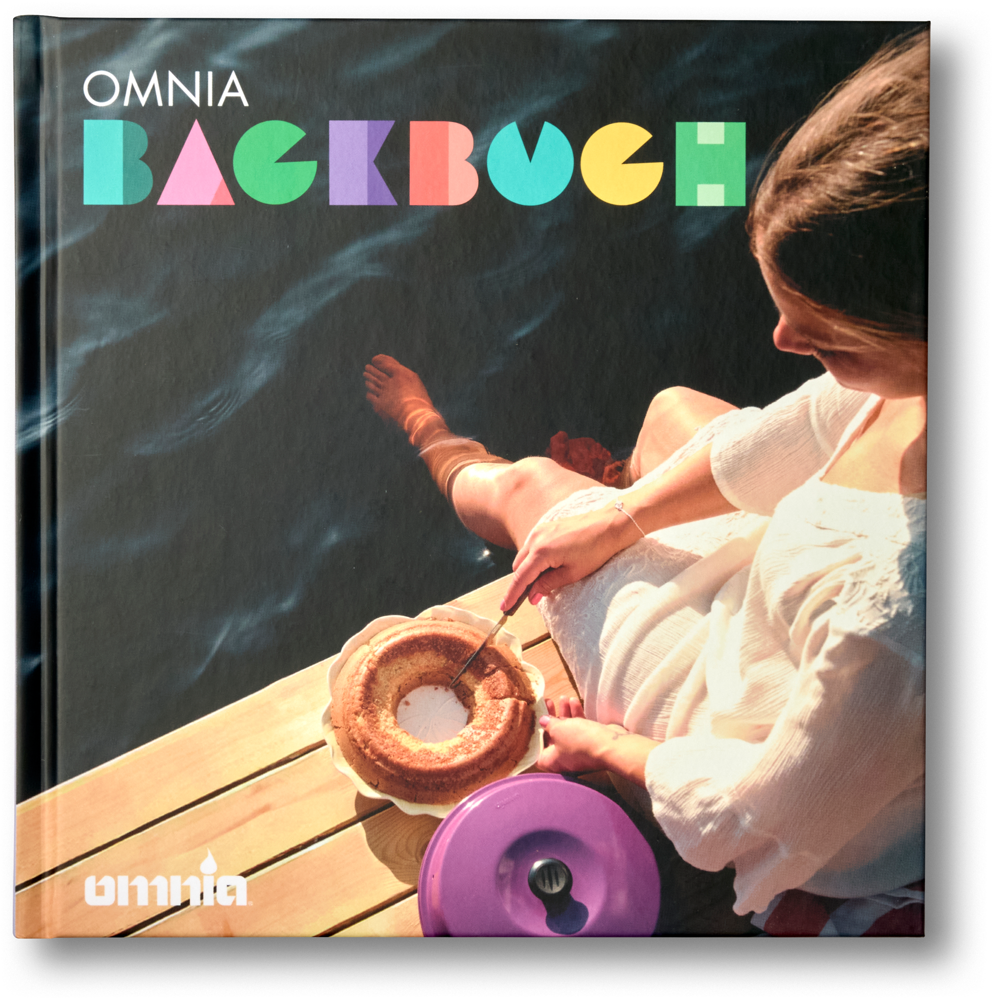 Omnia Backbuch mit 45 Rezepten für den Omnia