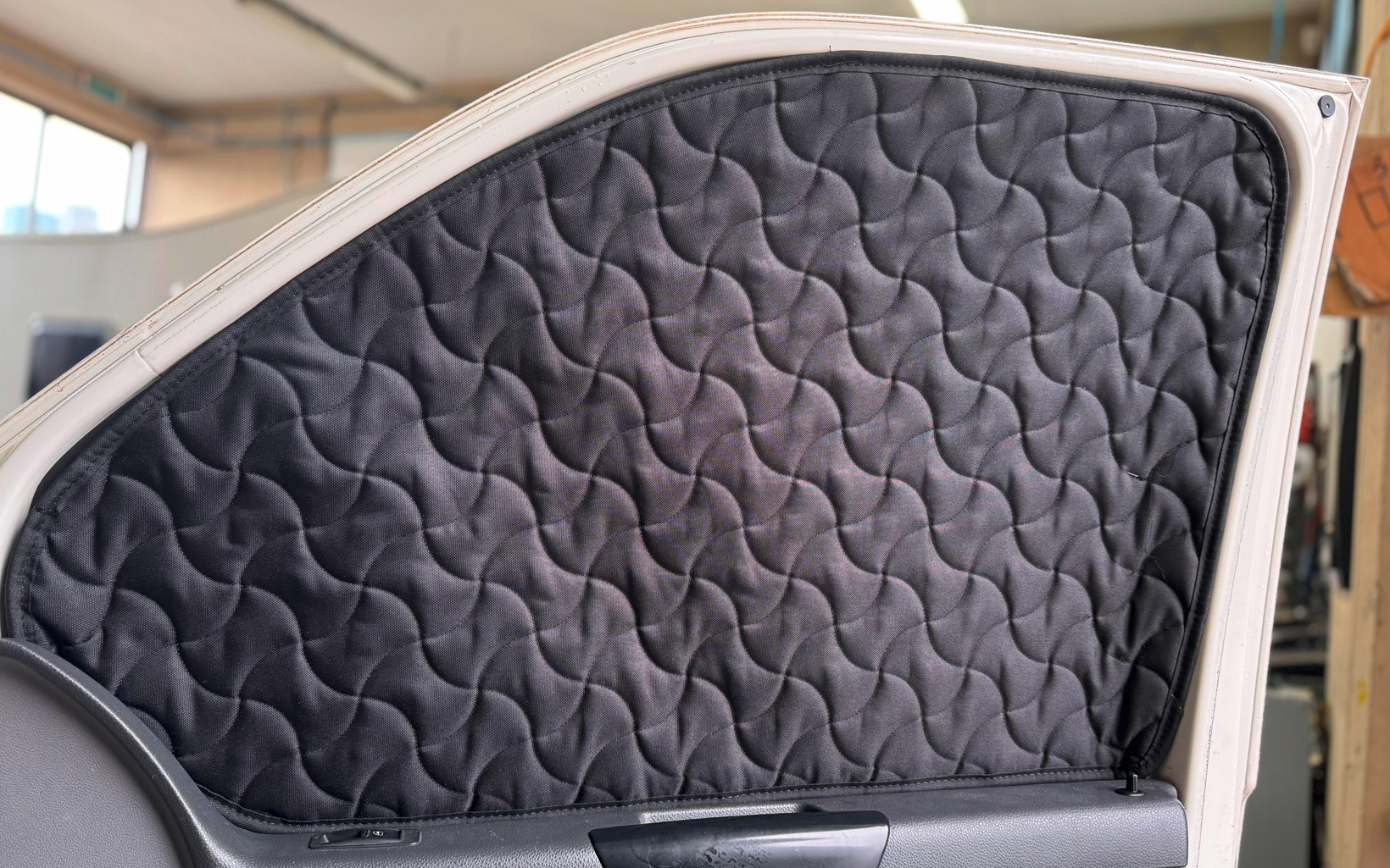 Ideatermica Thermo-Innenrollo mit Magneten für