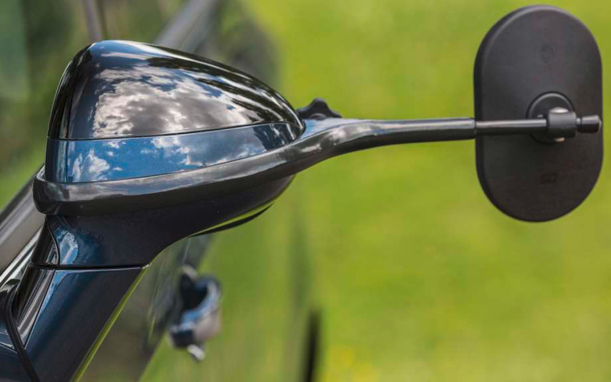 Emuk Wohnwagenspiegel für Seat Alhambra ab 2010, Skoda Yeti (Typ 5L+ Facelift 2013) ab 08/09-10/17, VW Tiguan ab 11/07-12/15, VW Sharan ab